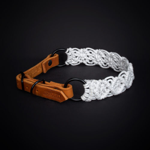 Schnallenverschluss Boho white Makramee Halsband von IMRUDEL